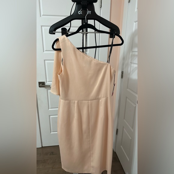 Vince Camuto Asymmetrical Dress - Picture 3 of 3